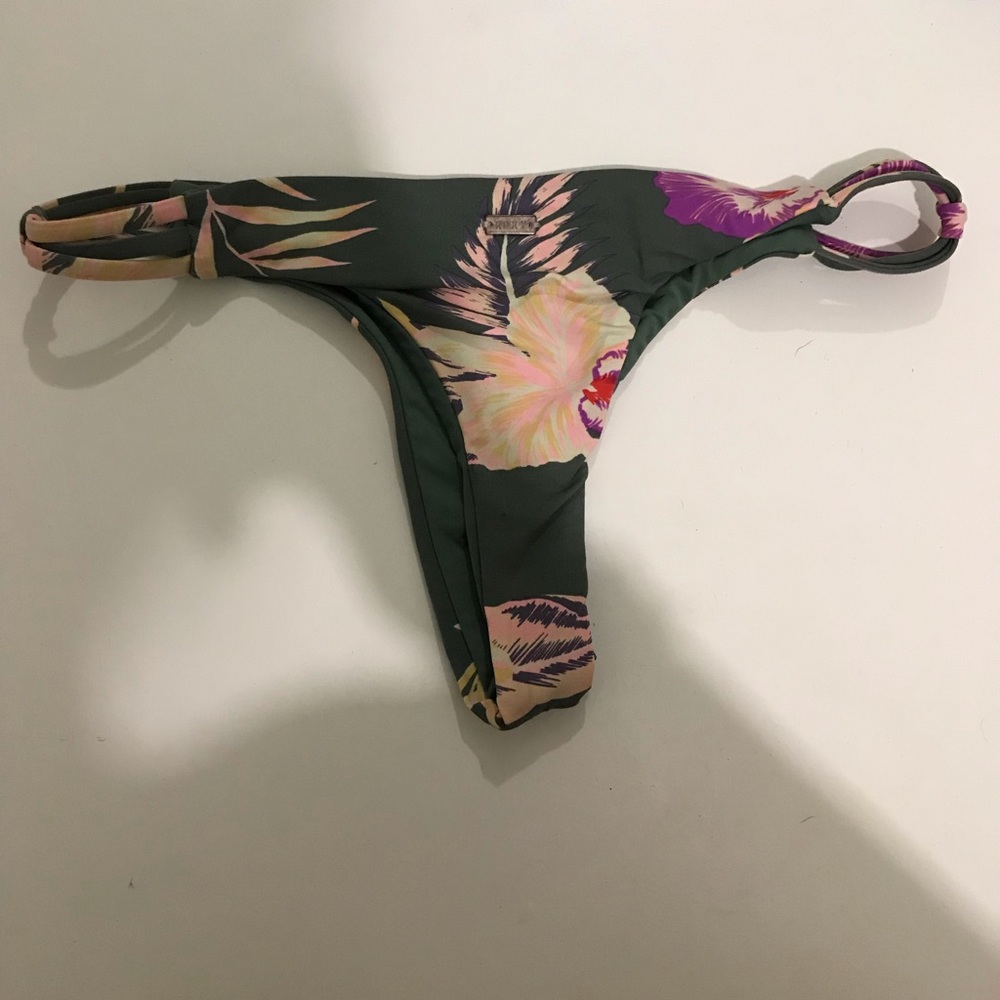 Roxy bikini bottoms